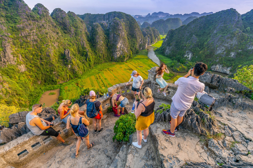 Visitantes estrangeiros em Ninh Binh