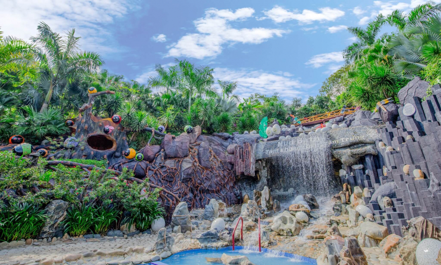 Tắm bùn Nha Trang - Khu du lịch Trăm Trứng