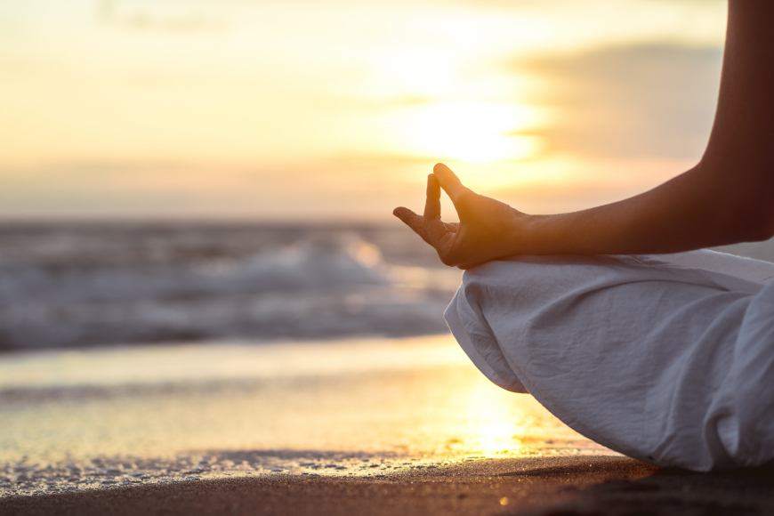 yoga bãi biển ở phú quốc