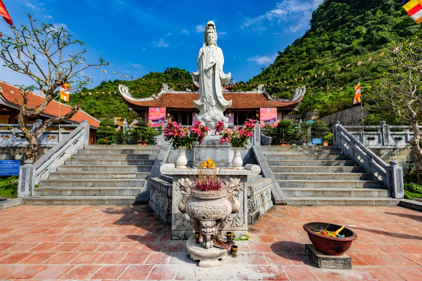មគ្គុទ្ទេសក៍ទេសចរណ៍កាវបាង វៀតណាម (cao bang guide vietnam tourism)