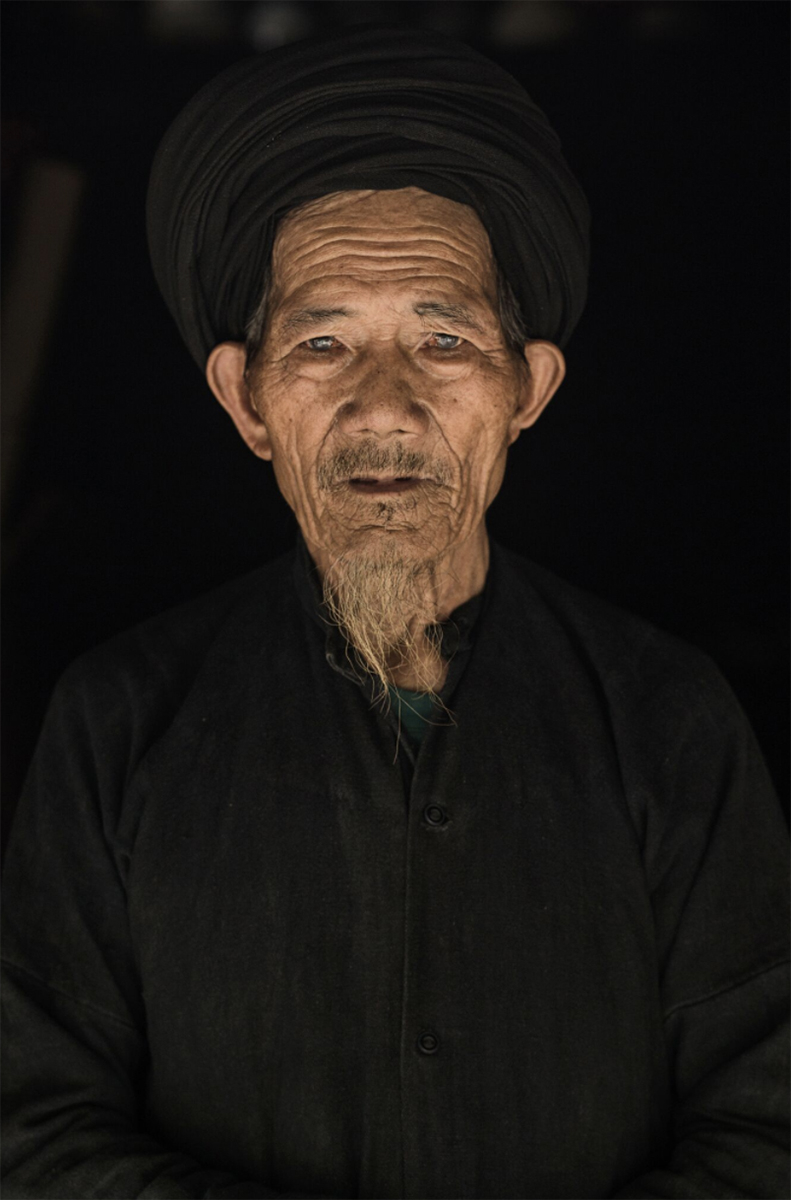 nhóm dân tộc la chí việt nam