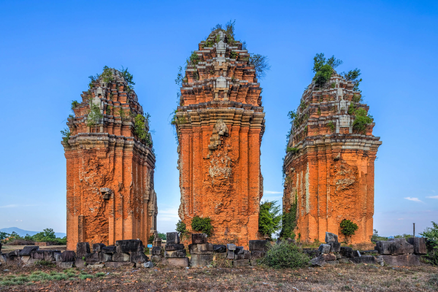 Tháp Dương Long - Du lịch Bình Định