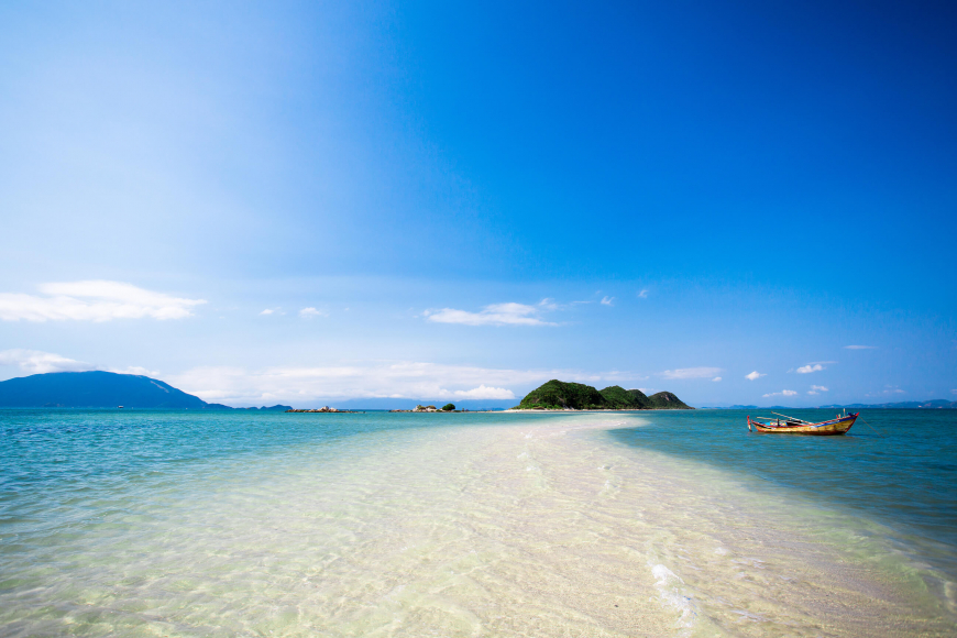 Các bãi biển đẹp nhất Nha Trang