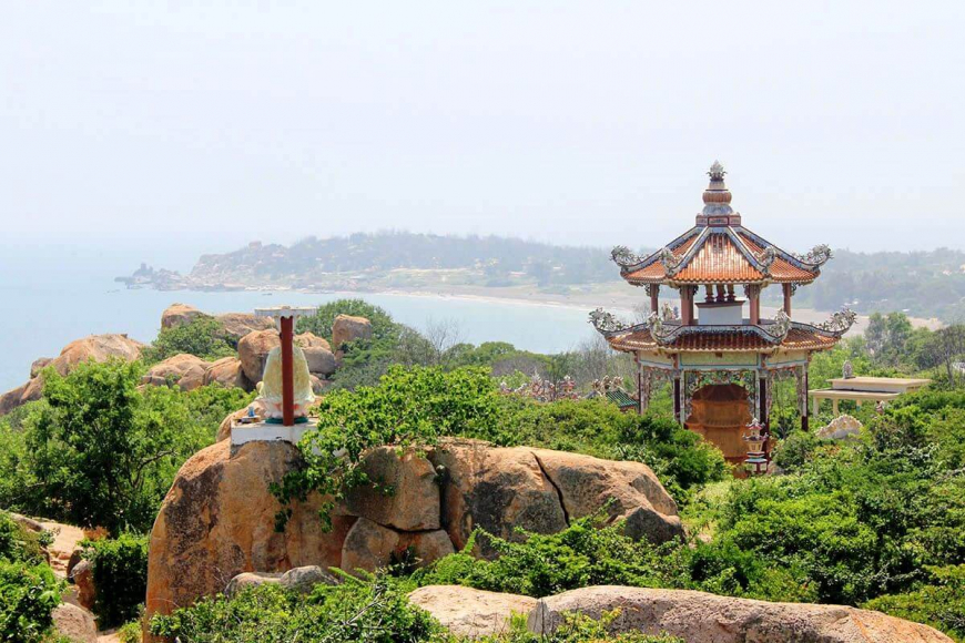 Chùa Hang